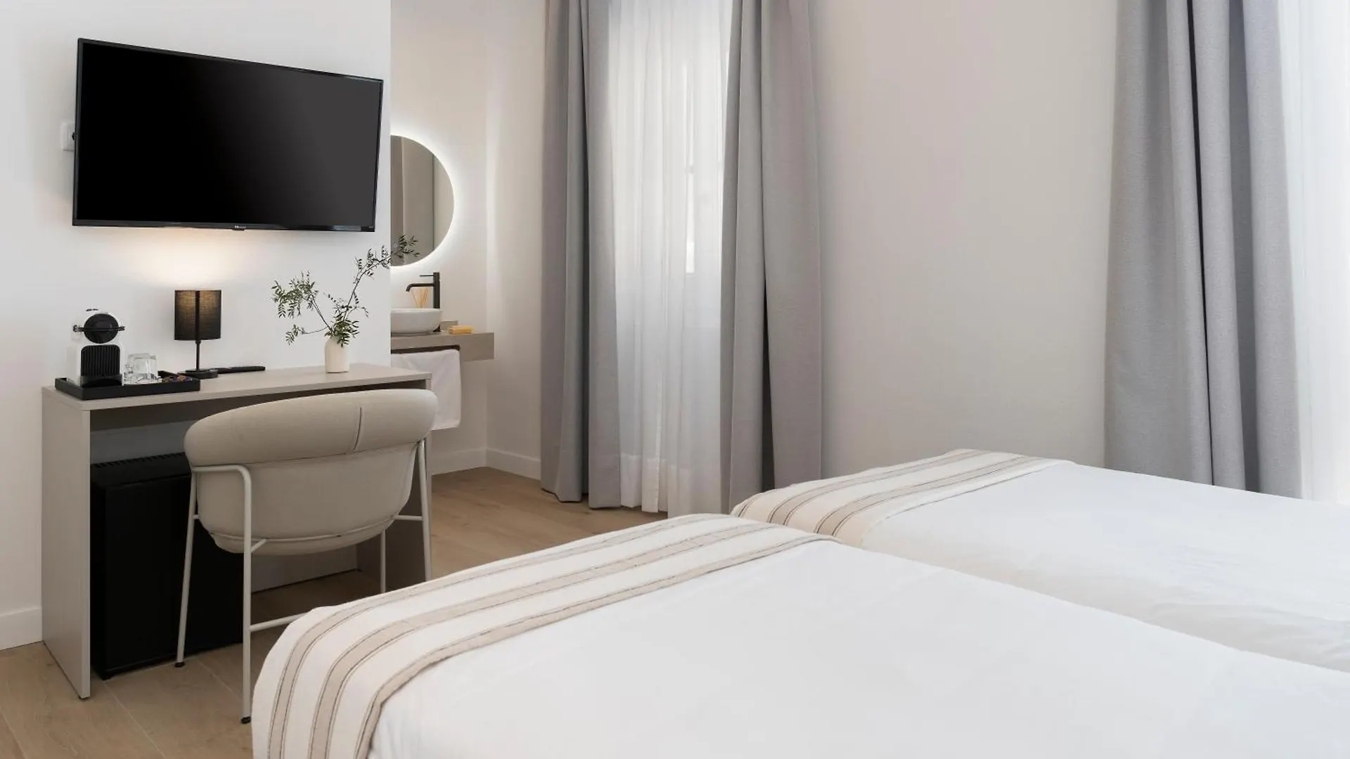 La Caleta Qe Hotels 加的斯