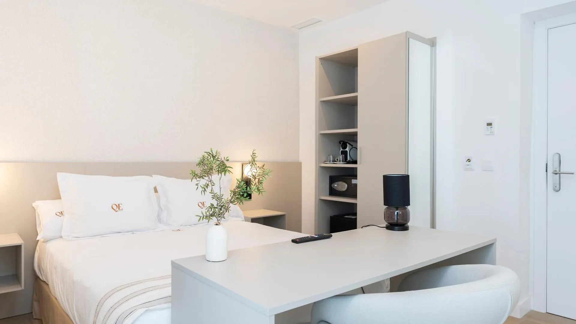 La Caleta Qe Hotels 加的斯