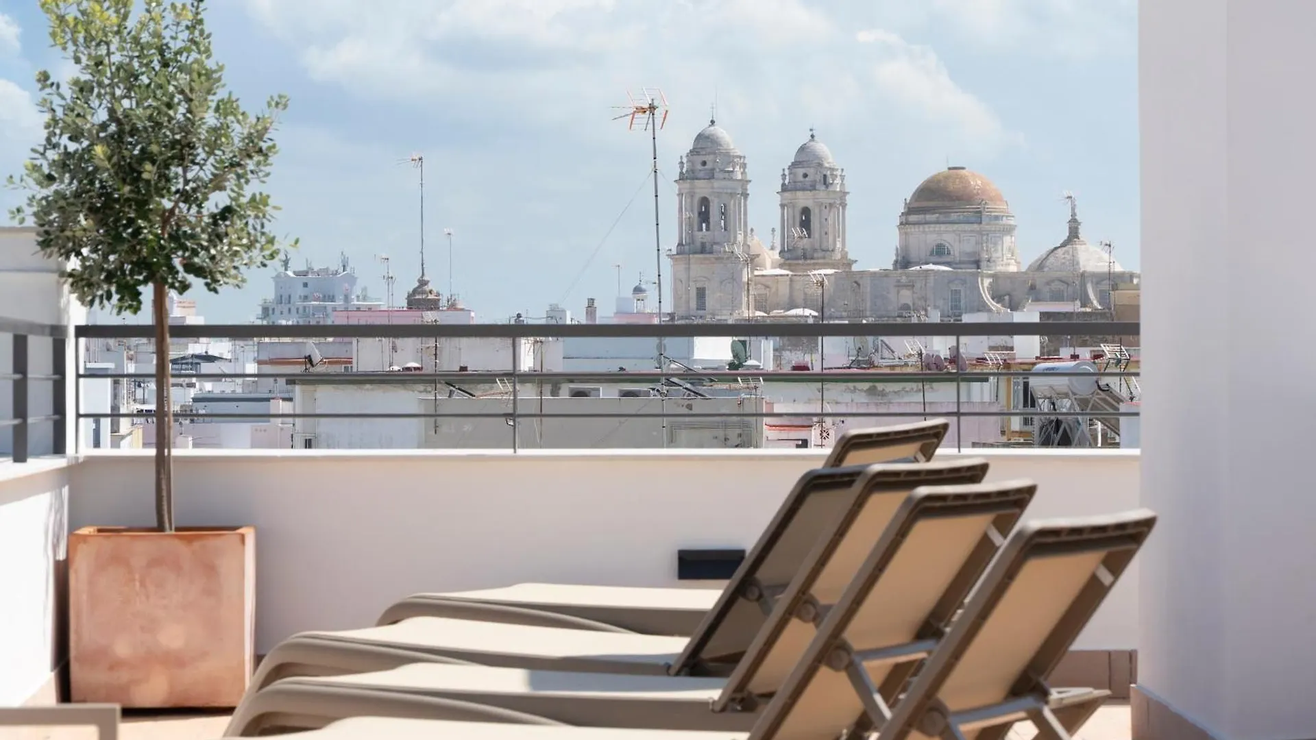 La Caleta Qe Hotels 加的斯