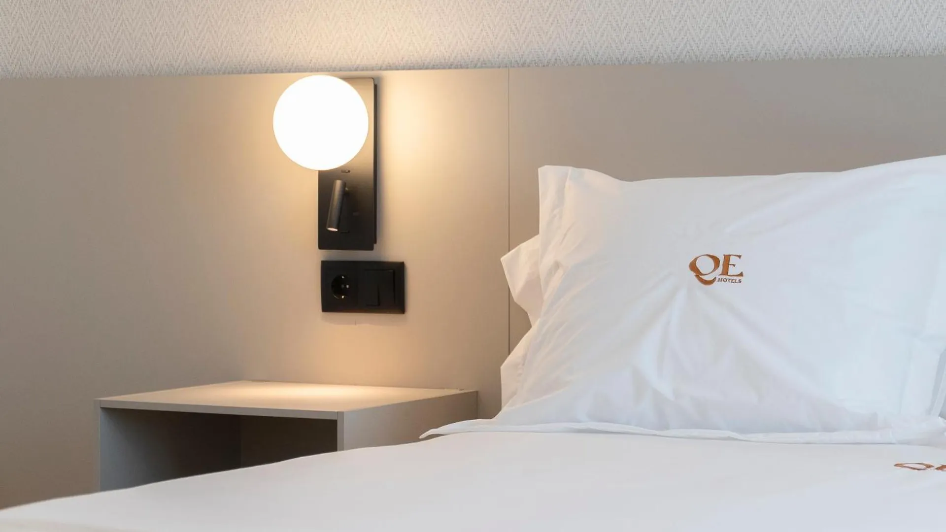 ***  La Caleta Qe Hotels Cadiz Spain